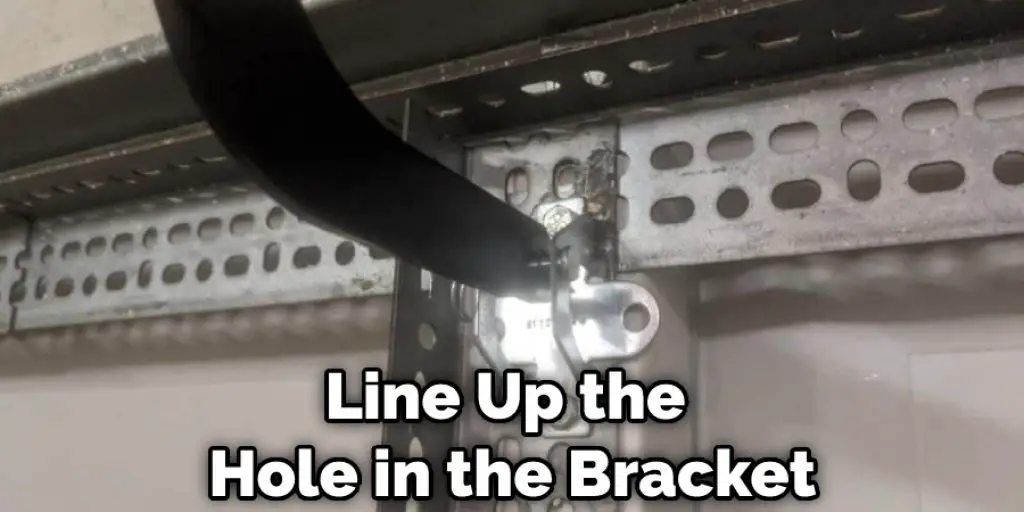 How to Reconnect Garage Door After Pulling Red Cord (2023)