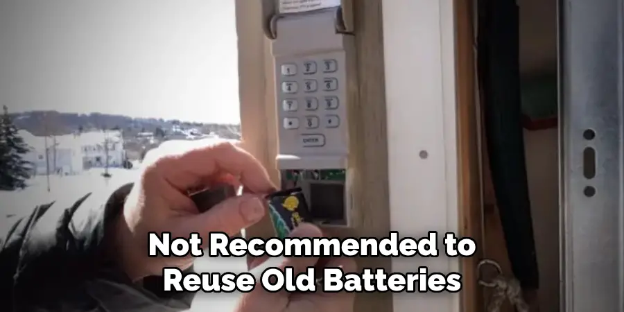 Not Recommended to Reuse Old Batteries