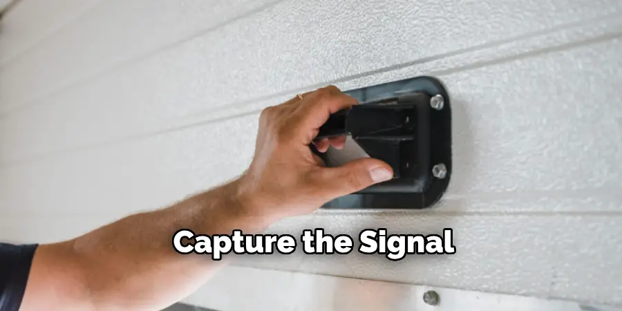 Capture the Signal Capture the Signal